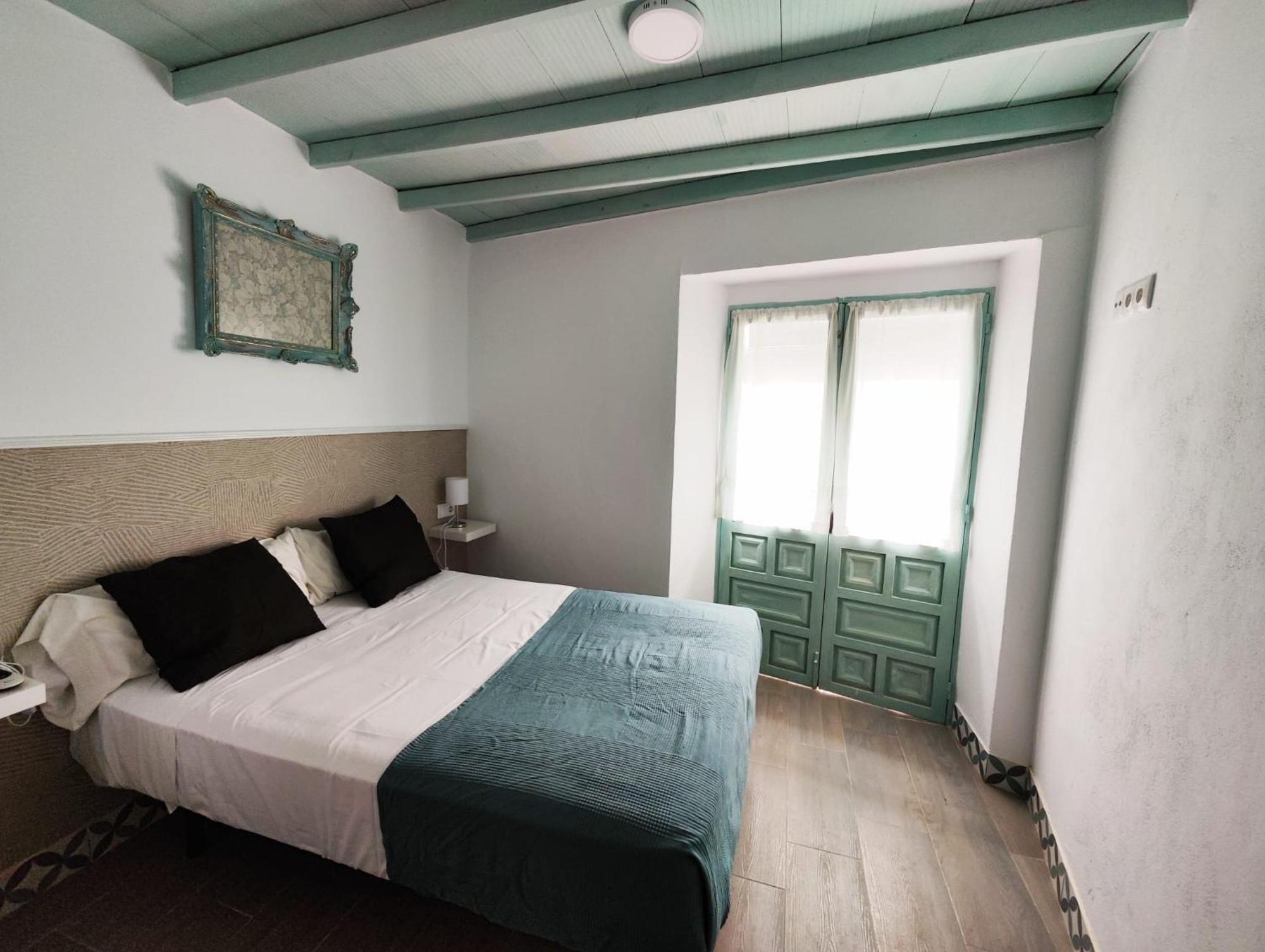 Apartamento Puerta De Cordoba Carmona Kültér fotó